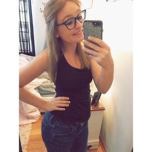 Meet your Posher, Angie